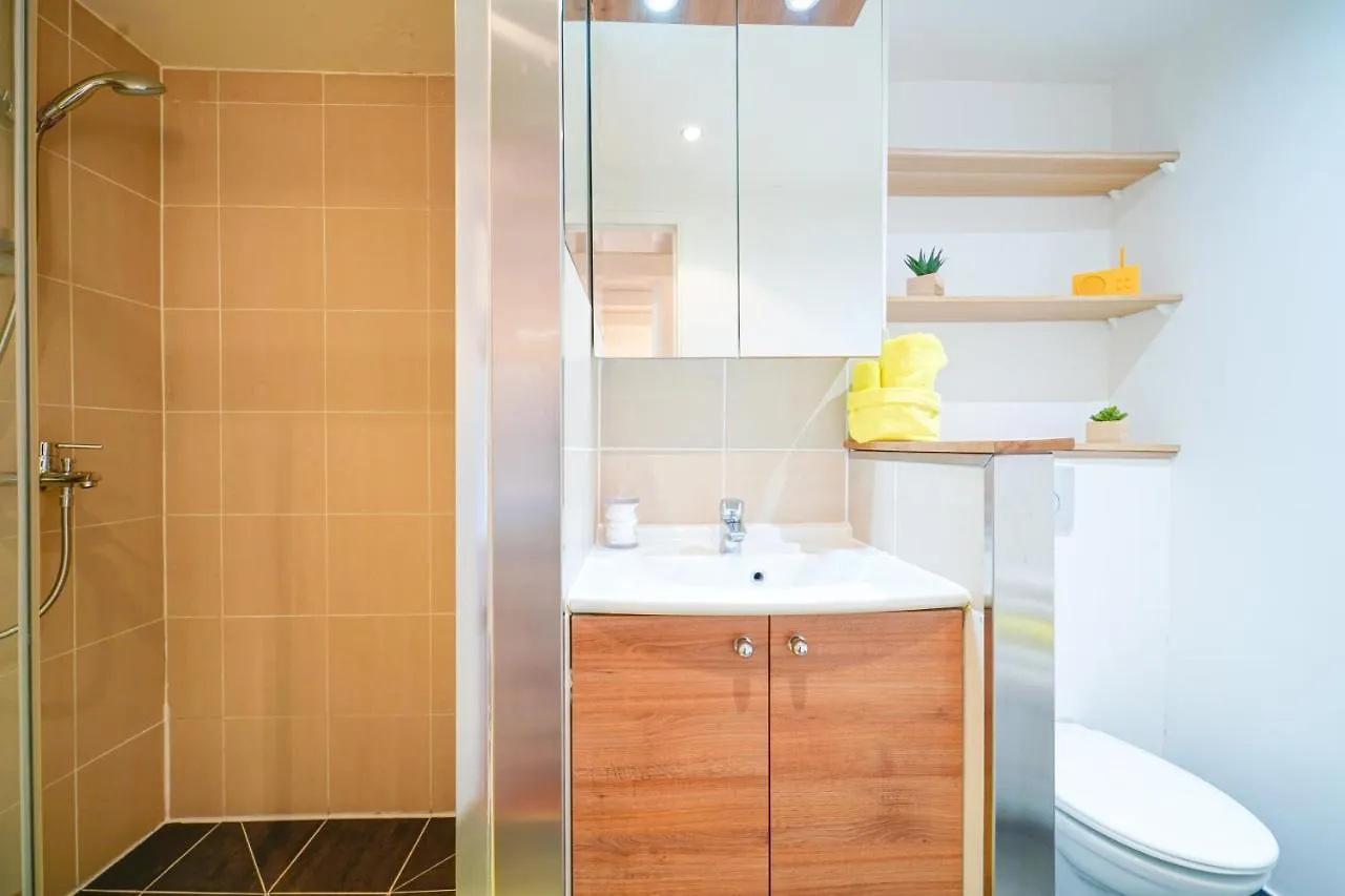 Apartman Happy - Bastille Garden Loft *